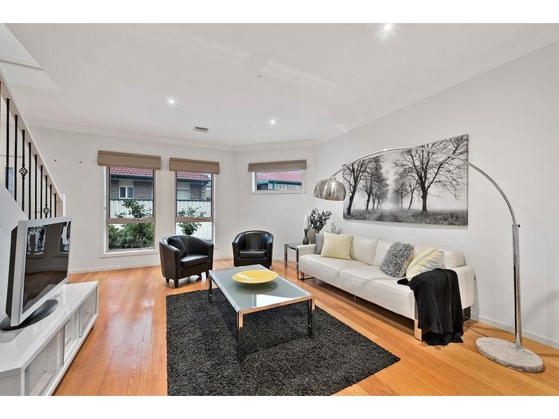 2/54 Watt Avenue, Oak Park VIC 3046