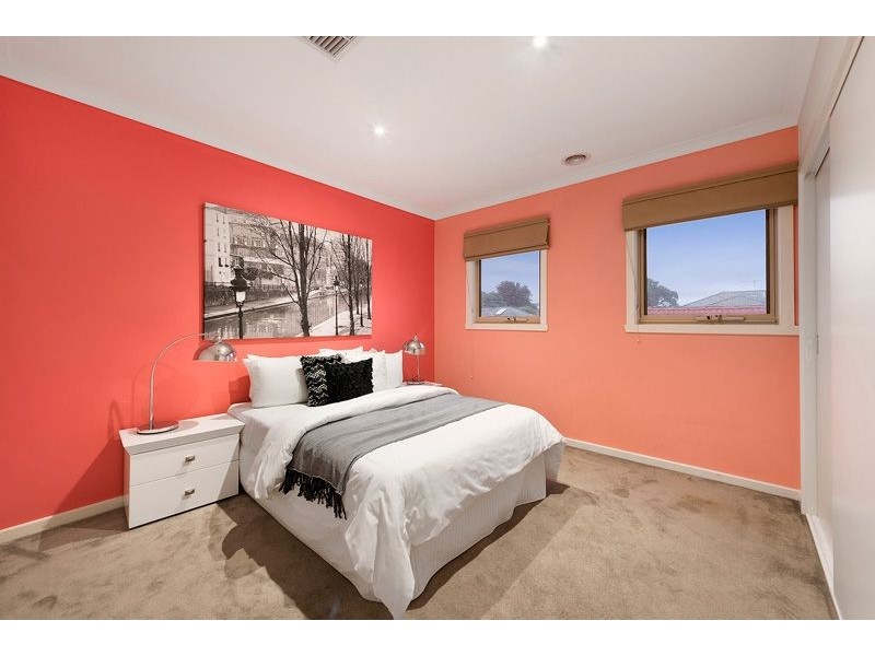 2/54 Watt Avenue, Oak Park VIC 3046