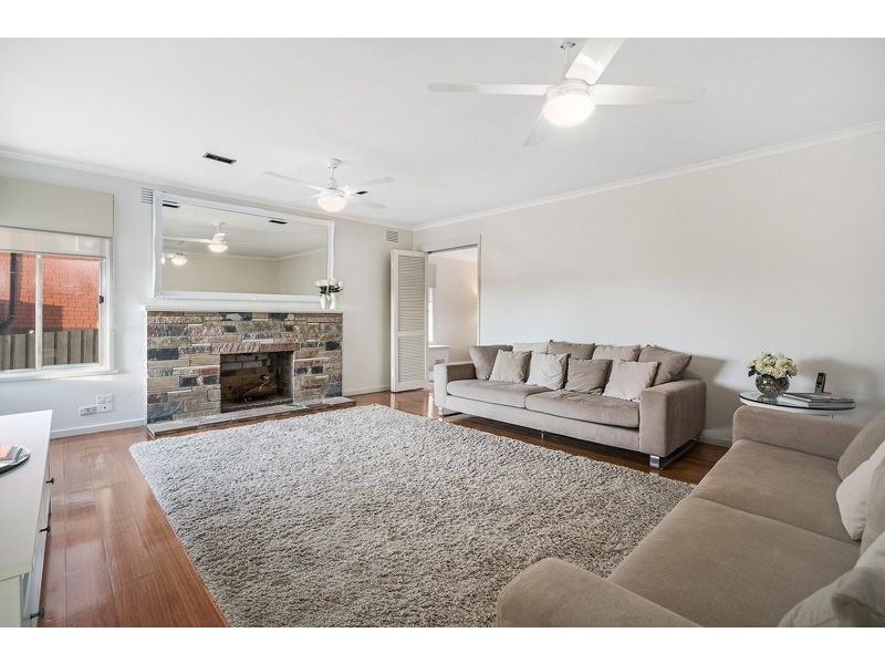 106 Outlook Drive, Glenroy VIC 3046