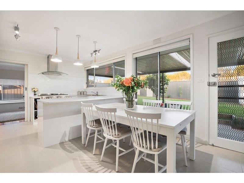 106 Outlook Drive, Glenroy VIC 3046