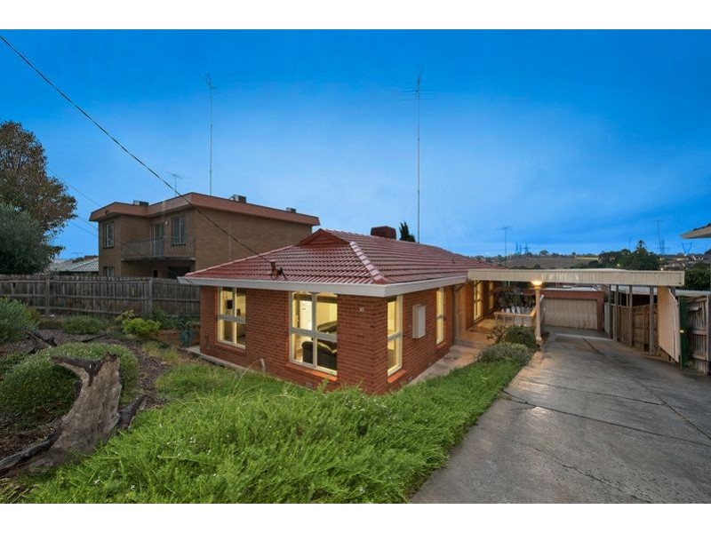 30 Valley Crescent, Glenroy VIC 3046