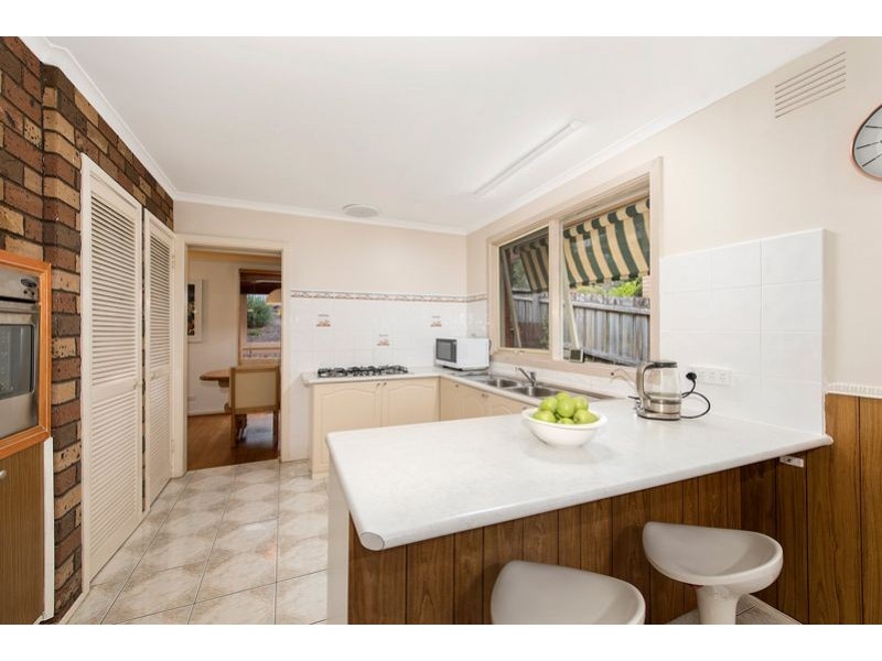 30 Valley Crescent, Glenroy VIC 3046