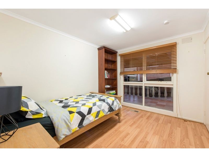 30 Valley Crescent, Glenroy VIC 3046