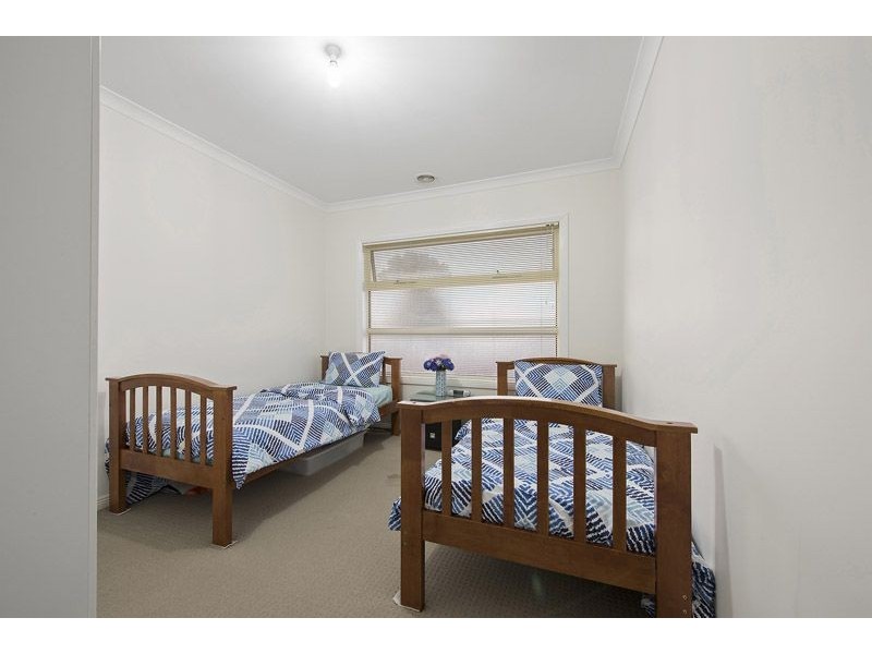 1/30 Gladstone Parade, Glenroy VIC 3046