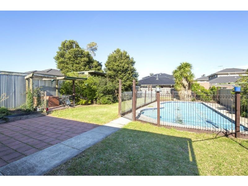 15 Curie Avenue, Oak Park VIC 3046
