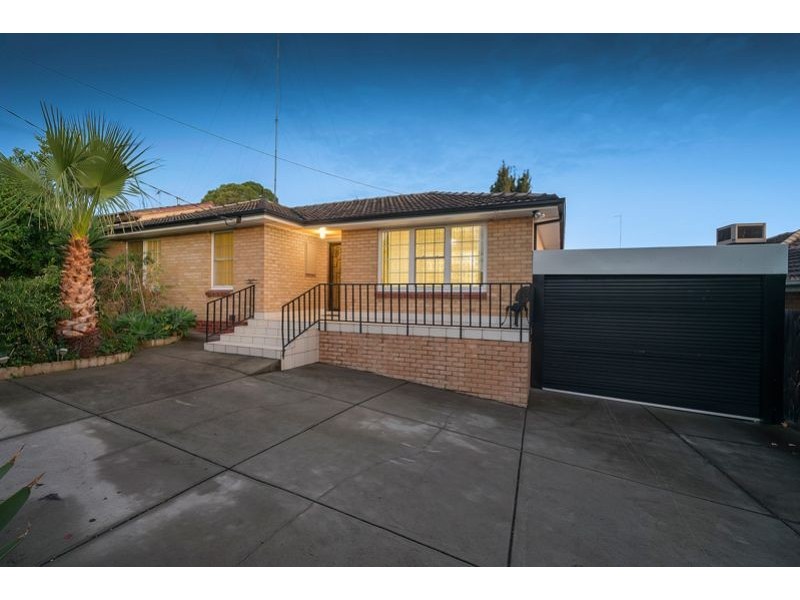 96 Valley Crescent, Glenroy VIC 3046