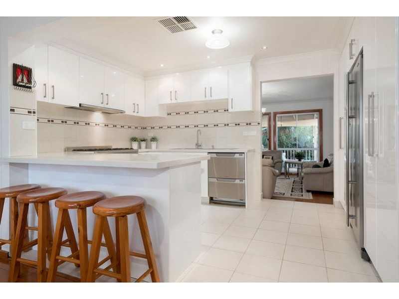 96 Valley Crescent, Glenroy VIC 3046