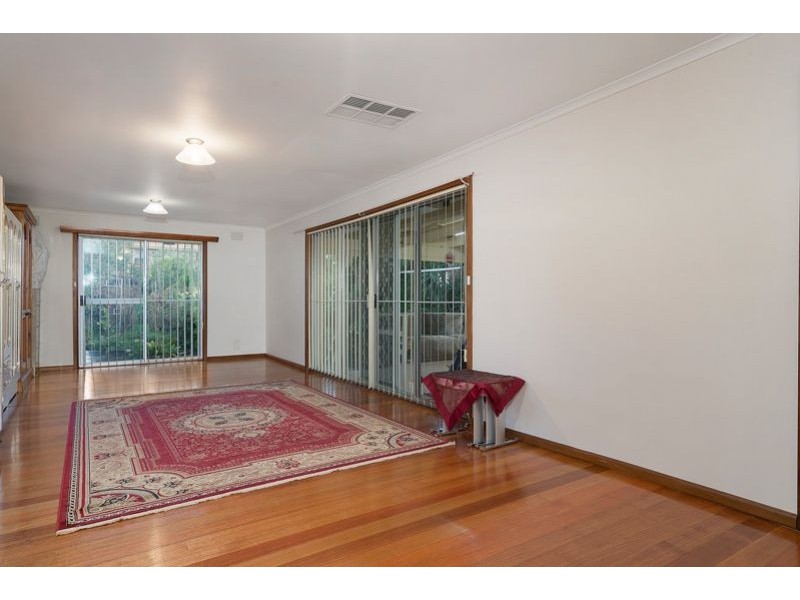 96 Valley Crescent, Glenroy VIC 3046