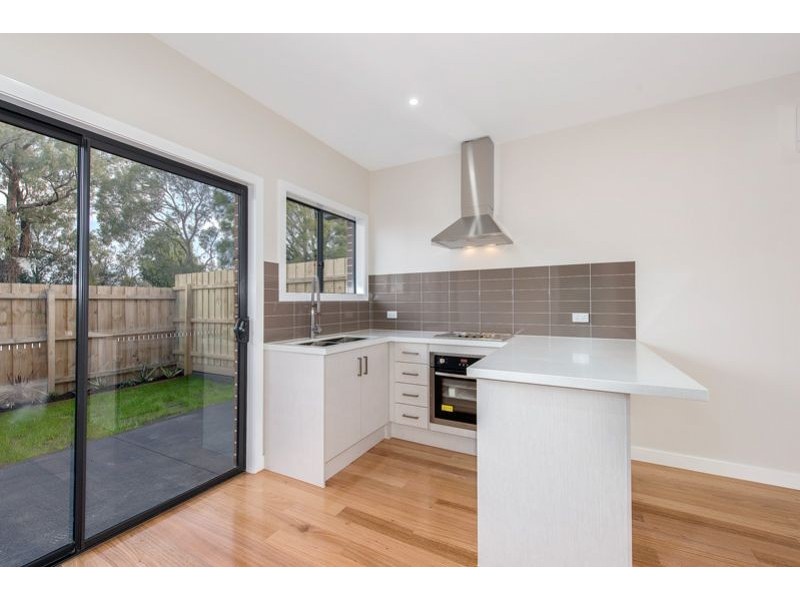 211 & 211A Hilton Street, Glenroy VIC 3046