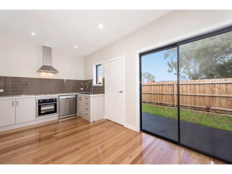 211 & 211A Hilton Street, Glenroy VIC 3046