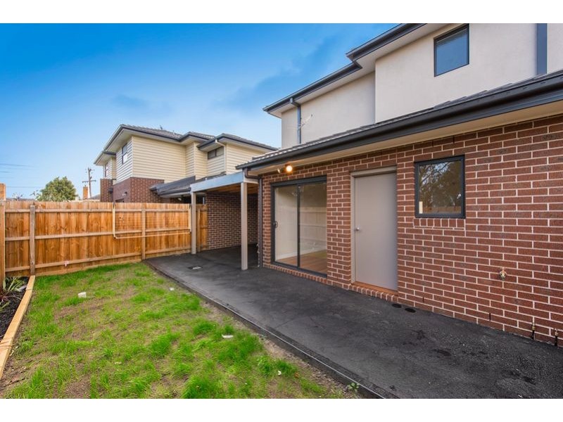 211 & 211A Hilton Street, Glenroy VIC 3046