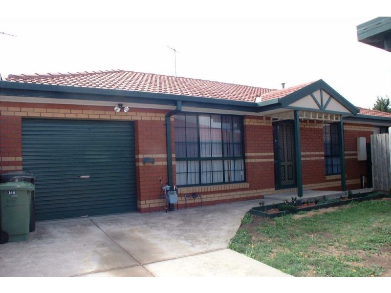 2/14 Nicholson Crescent, Meadow Heights VIC 3048