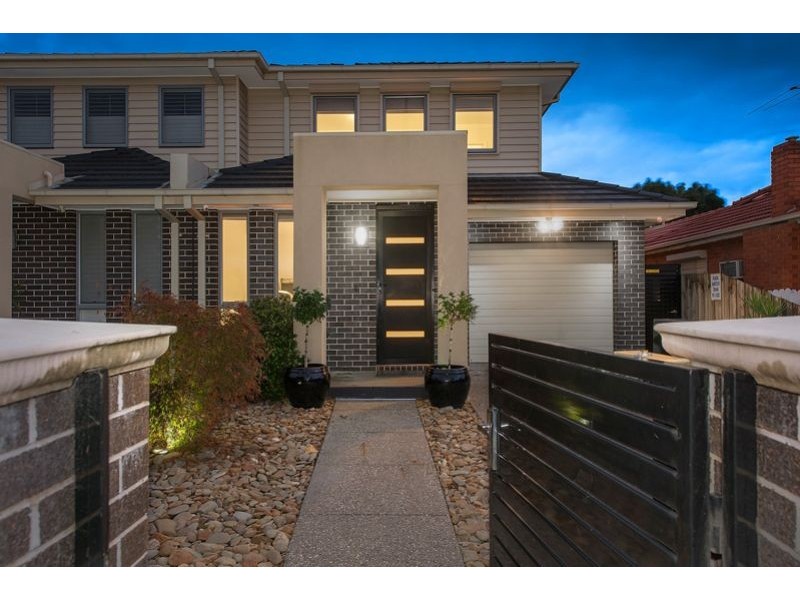24 South Street, Hadfield VIC 3046