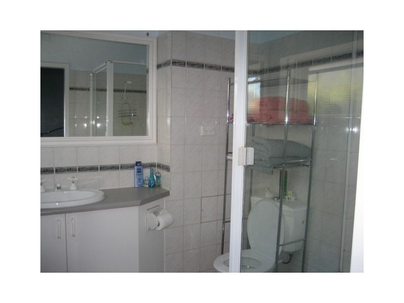 2/86 Rankins Road, Kensington VIC 3031