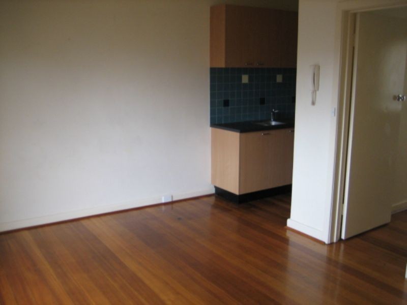 6/34 Lillimur Road, Ormond VIC 3204