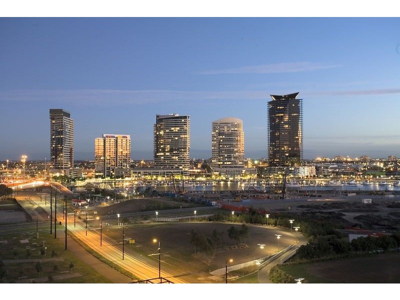 902/18 Waterview Walk, Docklands VIC 3008