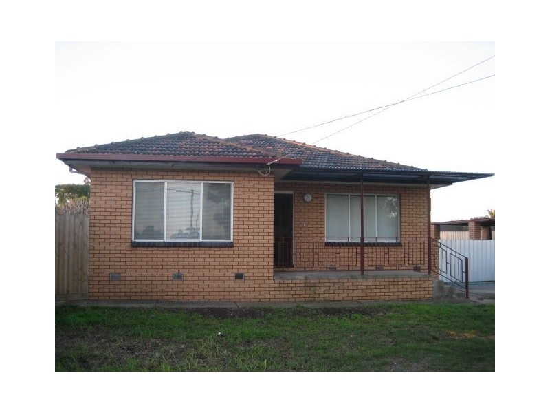 84 Henry Street, St Albans VIC 3021