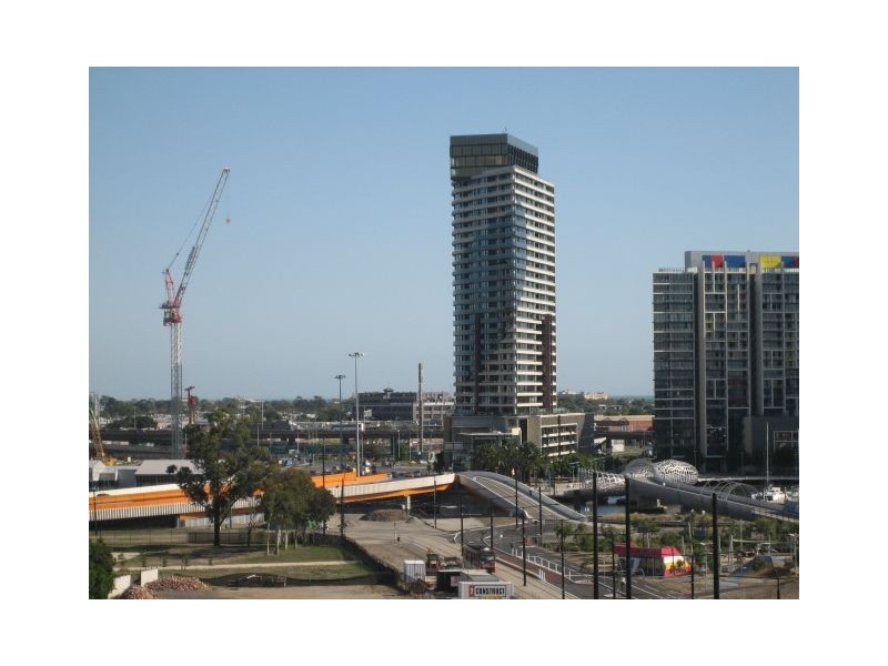 709/18 Waterview Walk, Docklands VIC 3008