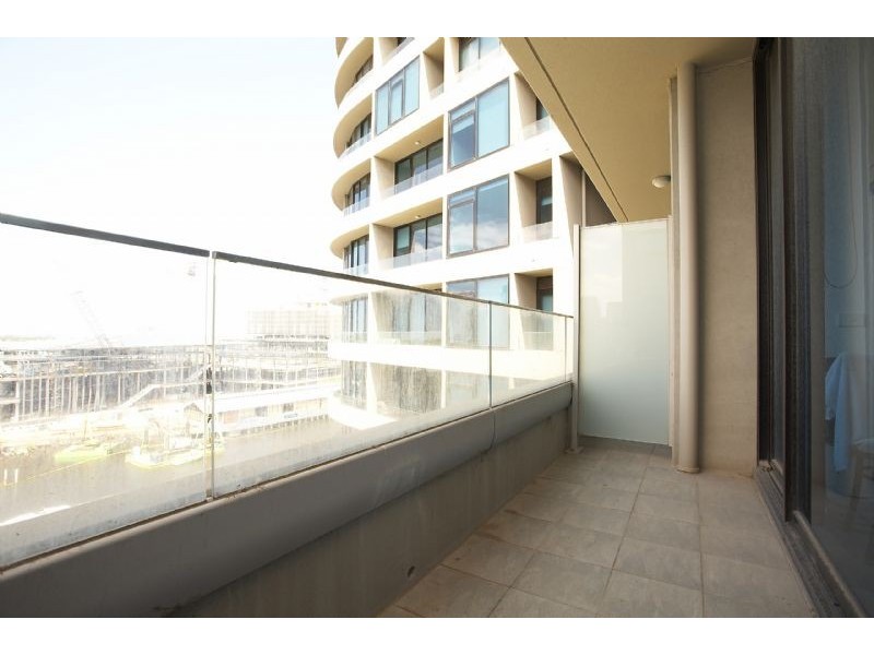 1016/60 Siddeley, Docklands VIC 3008