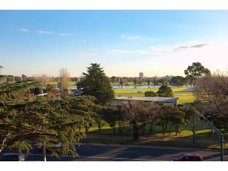 322/55 Queens Road, Melbourne VIC 3004