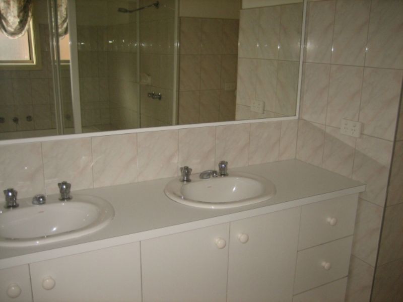 1A Colby Grove, Bundoora VIC 3083