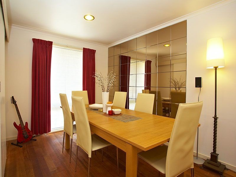 27 Simmons Drive, Altona VIC 3018