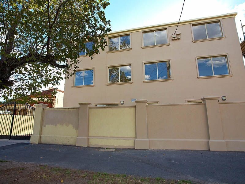 3/169 Wellington Street, Flemington VIC 3031