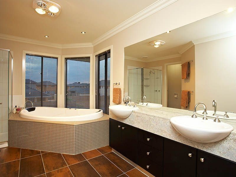 5 Sand Drift Walk, Sanctuary Lakes VIC 3030