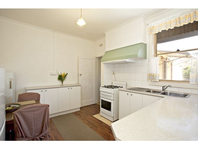 29 Barak Road, Port Melbourne VIC 3207