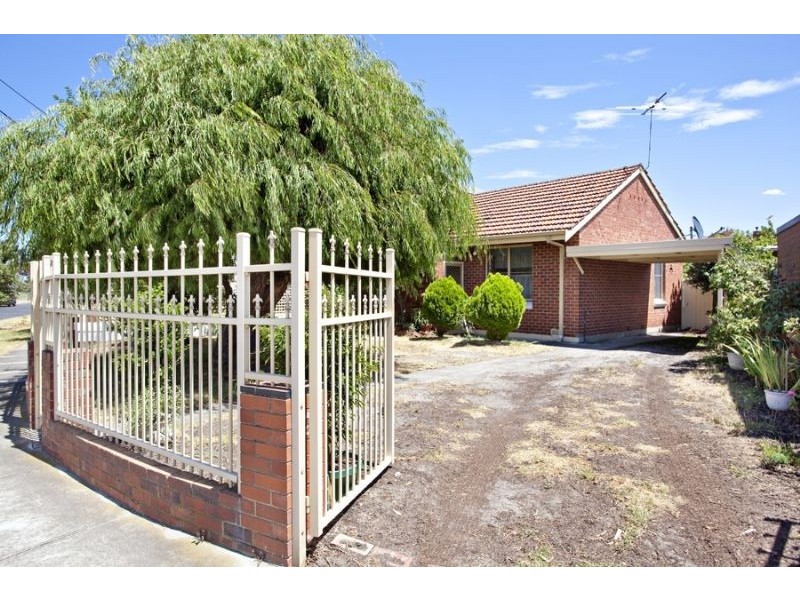 29 Barak Road, Port Melbourne VIC 3207