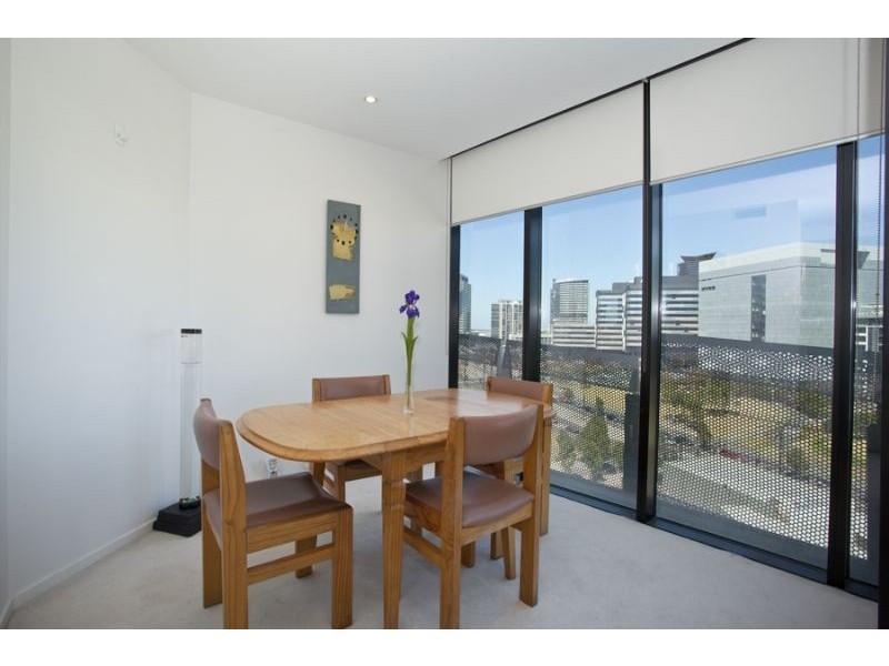 709/18 Waterview Walk, Docklands VIC 3008