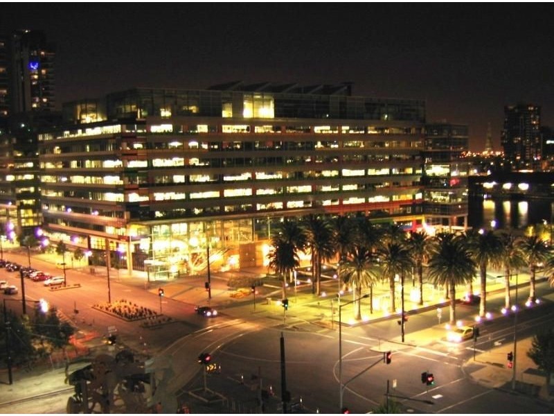 906/18 Waterview Walk, Docklands VIC 3008