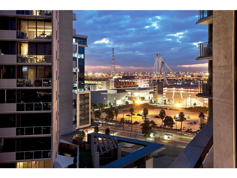 1004/15 Caravel Lane, Docklands VIC 3008