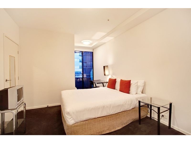 1004/15 Caravel Lane, Docklands VIC 3008