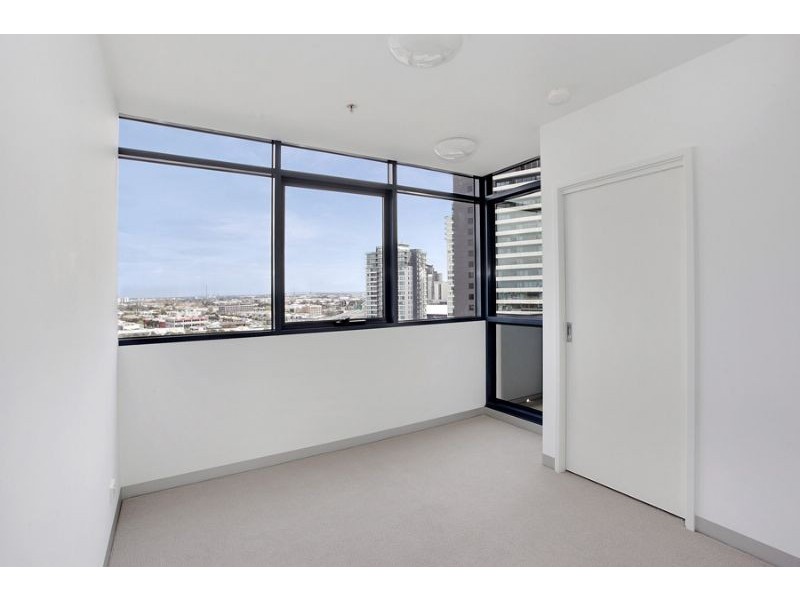 1403/109 Clarendon Street, Southbank VIC 3006