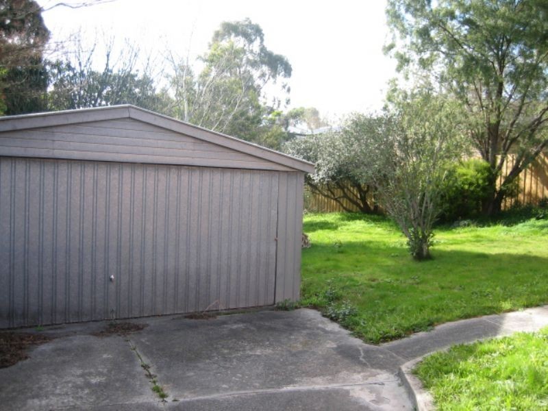 21 Thea Grove, Doncaster East VIC 3109