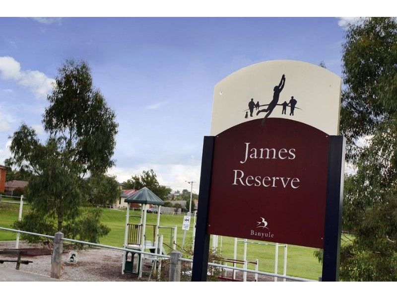 4/31 James Street, Heidelberg Heights VIC 3081