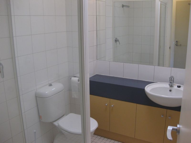 32/117-121 Bouverie Street, Carlton VIC 3053