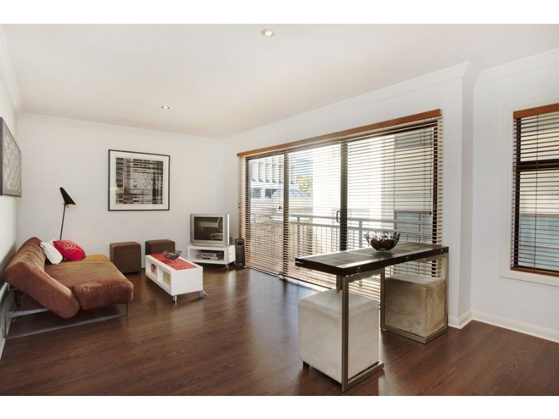 208/69 Stead Street, South Melbourne VIC 3205