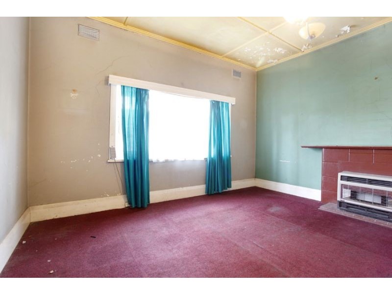 36 Godfrey Avenue, St Kilda East VIC 3183