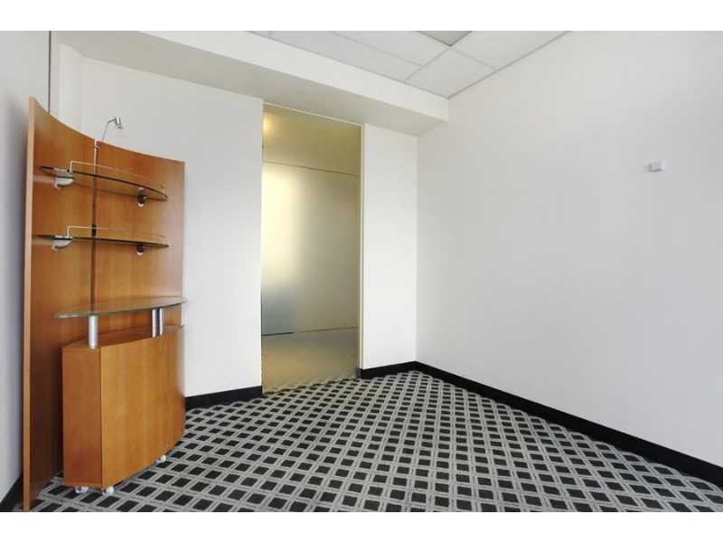 910/1 Queens Road, Melbourne VIC 3004
