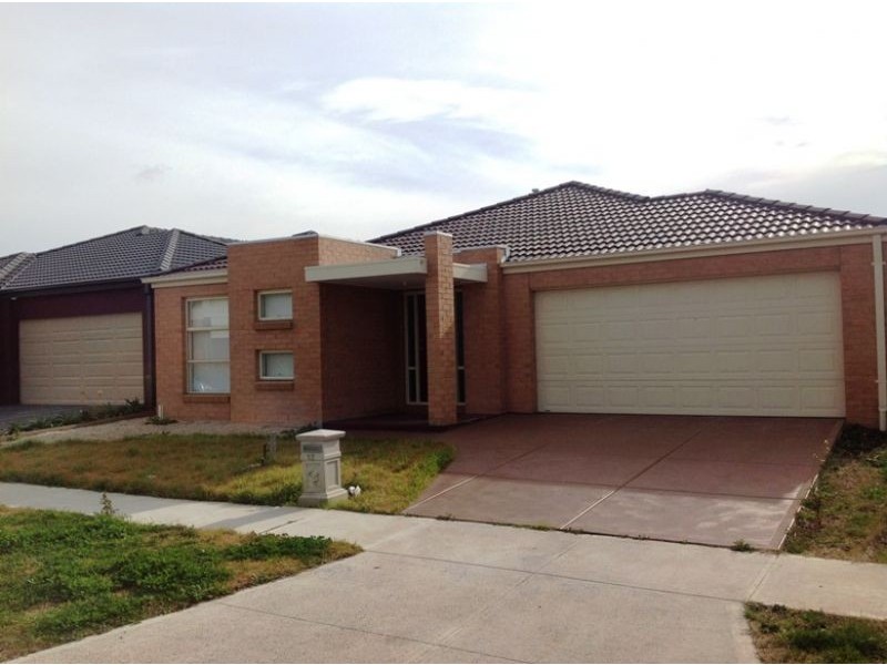 12 Landing Place, Point Cook VIC 3030