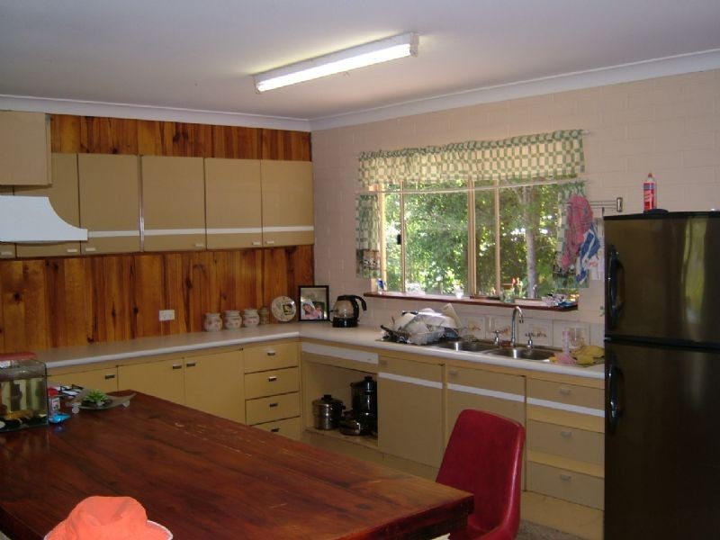 112 COMMISSIONERS FLAT RD, Peachester QLD 4519