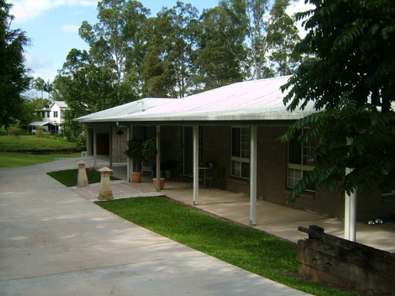 35 MALENY STREET, Landsborough QLD 4550