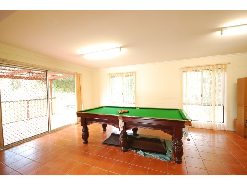 77 HARDWOOD RD, Landsborough QLD 4550