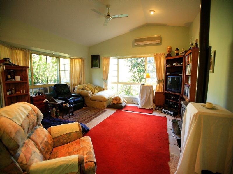 Glass House Mountains QLD 4518