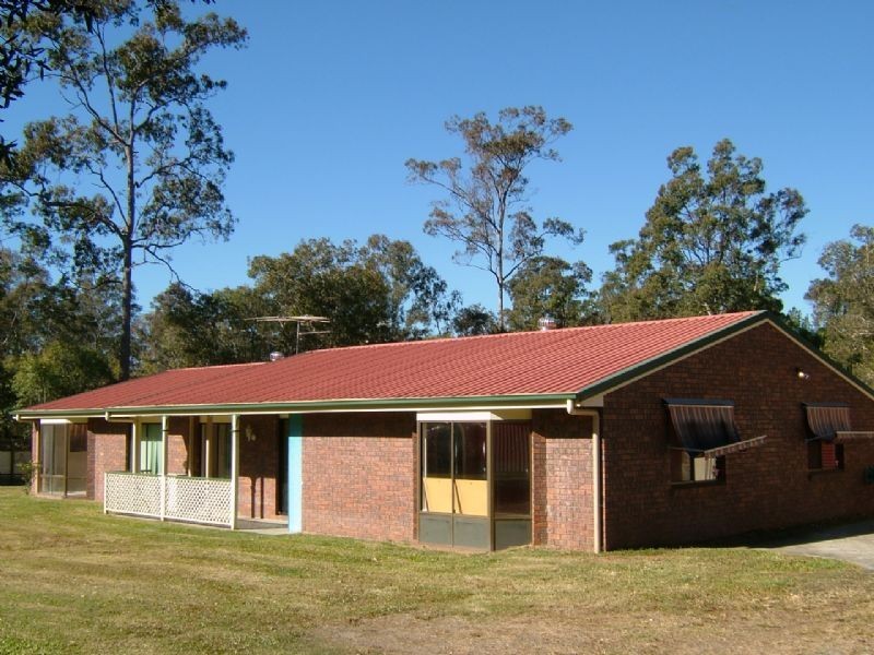 18 GATTERA RD, Landsborough QLD 4550