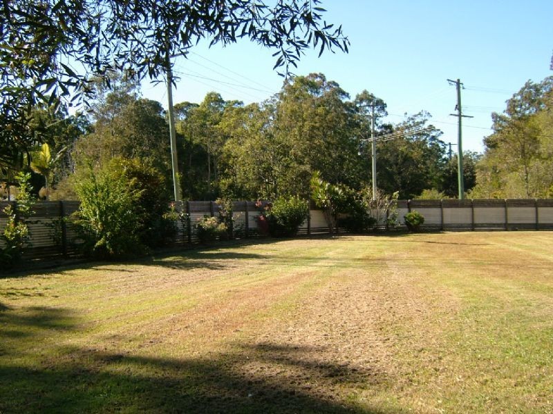 18 GATTERA RD, Landsborough QLD 4550