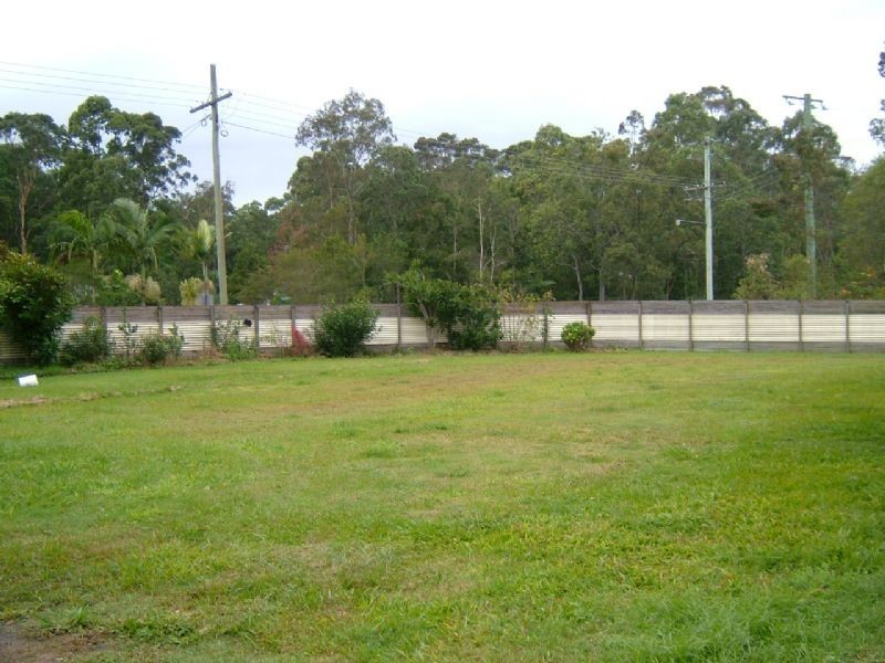 18 GATTERA RD, Landsborough QLD 4550