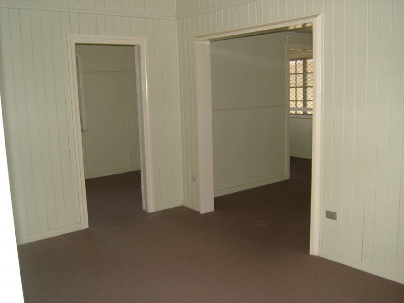 8 RAILWAY STREET, Landsborough QLD 4550